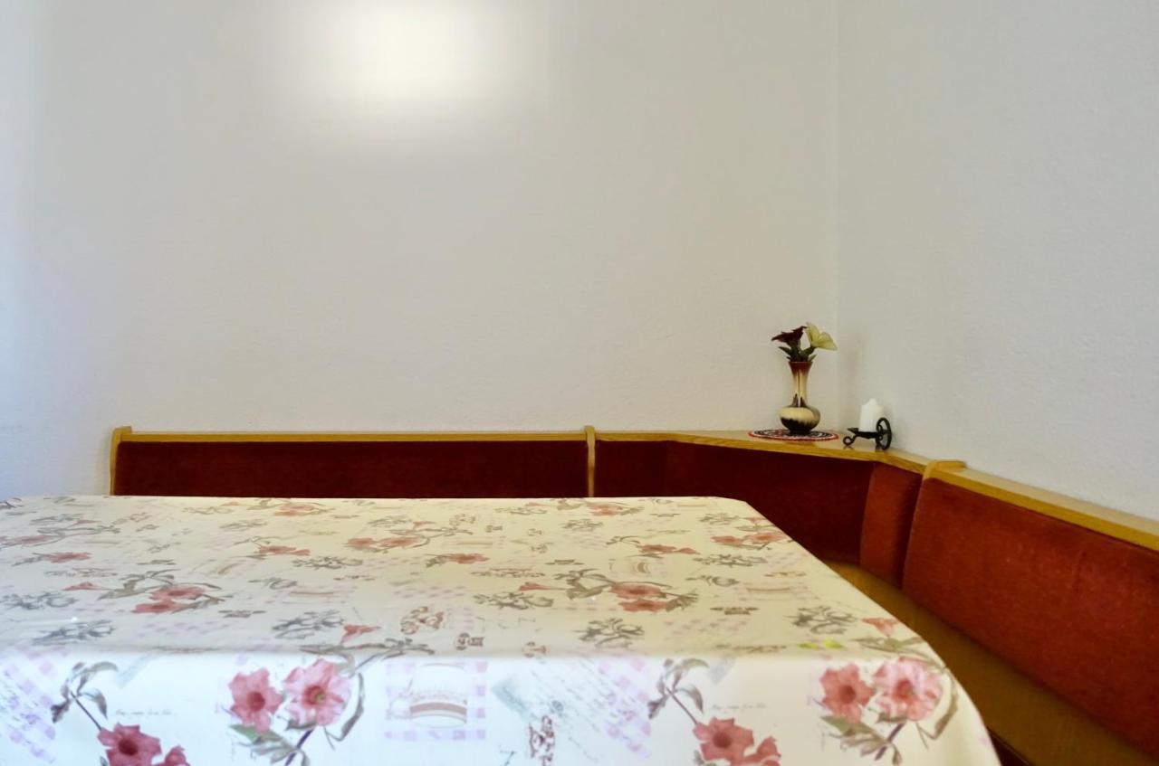 Ciasa Preroman App. Vista Castello Apartment Сан Мартино ин Бадия Екстериор снимка